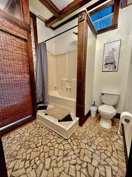 5 Bedroom Estate Near Casino And Downtown Bristol Dış mekan fotoğraf