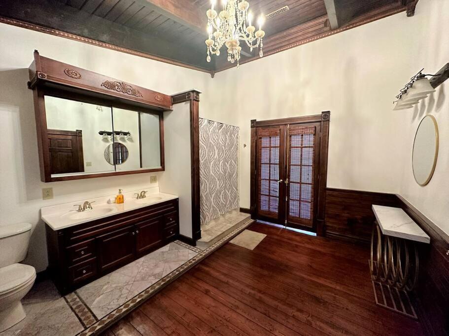 5 Bedroom Estate Near Casino And Downtown Bristol Dış mekan fotoğraf